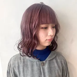 ミディアム カラー デザインカラー/パー マ🦖外岡咲希🦖のヘアスタイル