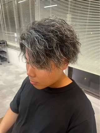 ショート カラー パーマ メンズ mellow men 's MIZUKIのヘアスタイル