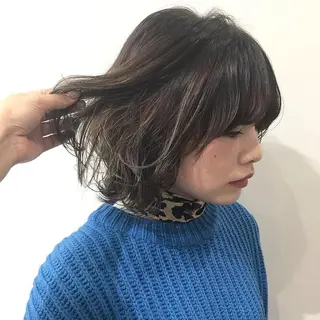 ミディアム カラー レイヤー/顔周り /AKARIのヘアスタイル