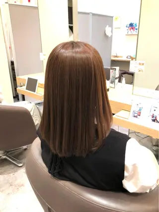 ミディアム ニスル　町田店所属・似合わせカットカラー 望月一生のヘアスタイル