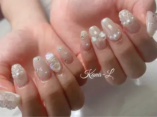 ネイル 芦辺 香奈のネイルデザイン