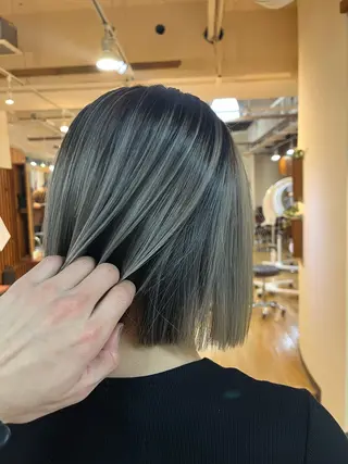 ショート カラー 海外ヘア／ ハイトーン／竹井俊介のヘアスタイル