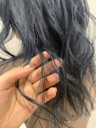 ロング カラー 篠原 美月のヘアスタイル