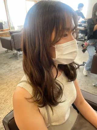 セミロング カラー 髪質改善特化🫧韓国 🇰🇷amiruのヘアスタイル