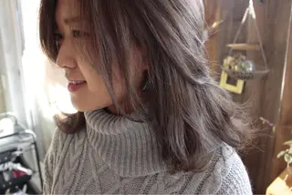 ミディアム COCOROHOOKI所属・松田 由貴のヘアスタイル