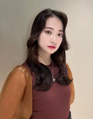 ロング 🧊🪞透明感カラー himeのヘアスタイル