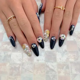 ネイル 五十嵐 美智のネイルデザイン