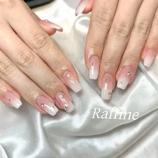 ネイル RAFFINE haru🦋🩵のネイルデザイン