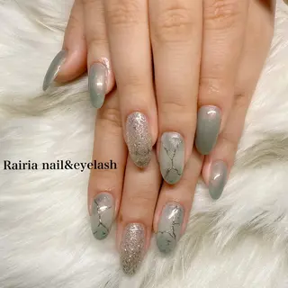 ネイル Rairia   nail所属・屋敷 理奈のネイルデザイン