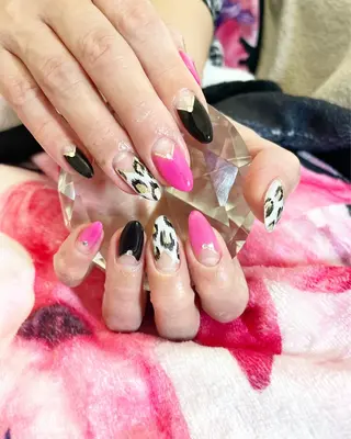 ネイル 近藤 美春のネイルデザイン