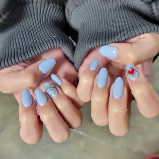 ネイル Natsumi 🦊  Nailのネイルデザイン