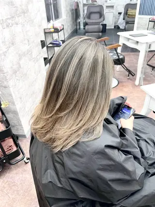 ミディアム 🌿本厚木代表 HIROKI🌿のヘアスタイル