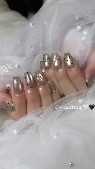 ネイル 𝑬𝑹𝑰𝑲𝑨 𓂃🎀𓈒𓏸のネイルデザイン