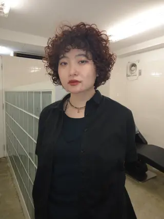 カラー 楪所属・チヒロ/パーマ /ハードパーマのヘアスタイル