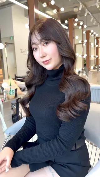 ロング 🎀透明感ブラウ ンshizuka🎀のヘアスタイル