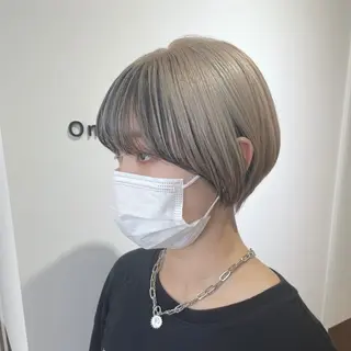 ショート カラー 片山美穂 心斎橋・北堀江のヘアスタイル