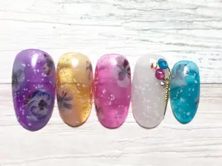 ネイル ネイルサロン アティロン所属・ネイルサロン アティロンのネイルデザイン