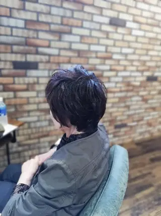 ショート カラー 北林 弘展のヘアスタイル