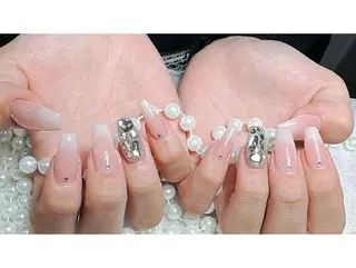 セミロング 戸井田 静香のネイルデザイン