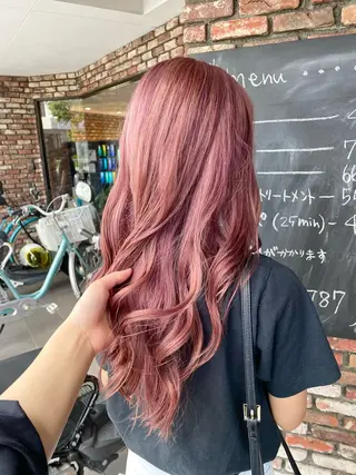 カラー ショート 顔周りレイヤー/マオのヘアスタイル