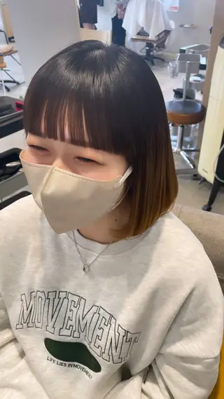 セミロング チグサ ミウのヘアスタイル
