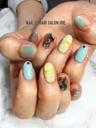 ネイル Hair salon Irie所属・與儀 知佳のネイルデザイン