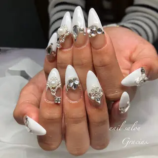 ネイル Gracias. rieのネイルデザイン