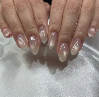 ネイル private salon magique所属・Rina🫧 大阪/福島のネイルデザイン