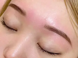 アイブロウ Li-Fra NAGARASAYAのマツエク・マツパデザイン