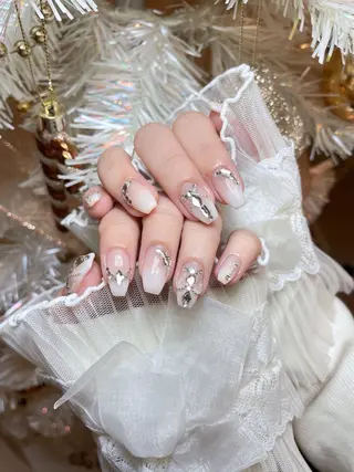 ネイル 23時まで❤︎韓国、 ワンホンネイルのネイルデザイン