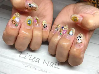 ネイル Li'leaNail AINAのネイルデザイン