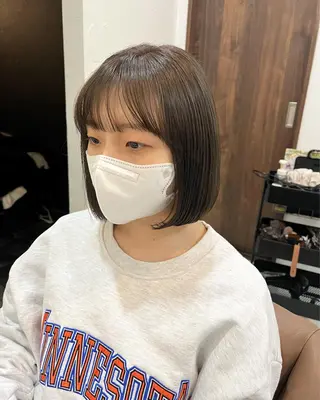 カラー ボブ／ミニボブ／ akaneのヘアスタイル