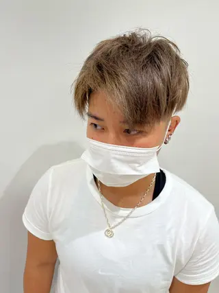 カラー メンズ 🐺ウルフ× ハイトーン🐺MOEのヘアスタイル