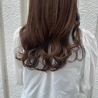 ロング カラー 🤍似合わせパーマ 奥田沙耶🫧のヘアスタイル