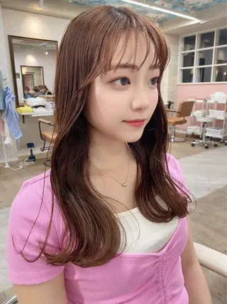 ロング Ayumi/艶カラー /レイヤー/ネイルのヘアスタイル