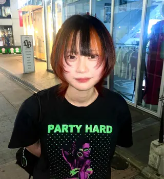 カラー 山浦 那奈のヘアスタイル