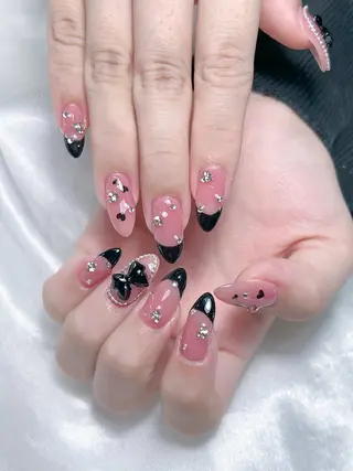 ネイル LEELA NAIL STUDIO所属・LEELA NAIL STUDIOのネイルデザイン