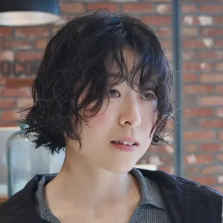 ショート カラー パーマ かんたまる💭ボブパ ーマ/レイヤーのヘアスタイル