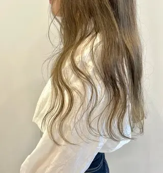 セミロング カラー haruka 🩶のヘアスタイル