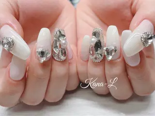 ネイル 芦辺 香奈のネイルデザイン