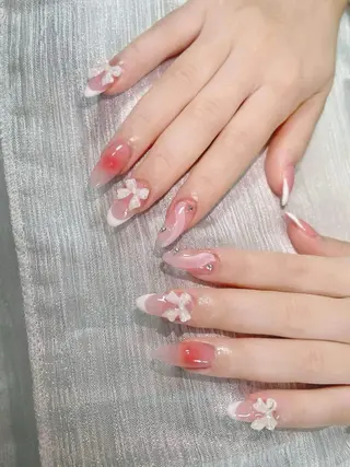 ネイル Lee Nailsのネイルデザイン