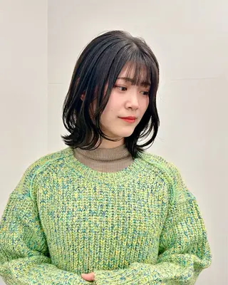 ミディアム カラー ブリーチなし/レイヤ ー特化🌈Tommyのヘアスタイル