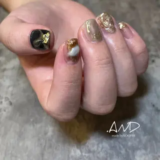 ネイル LOOPER所属・mzh ...のネイルデザイン