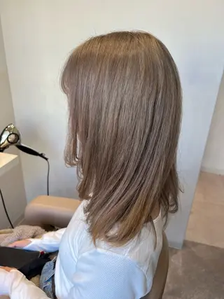 ミディアム カラー 🍇おぐら めぐみ🍇のヘアスタイル