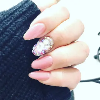 ネイル e.nail所属・和賀井 恵理のネイルデザイン