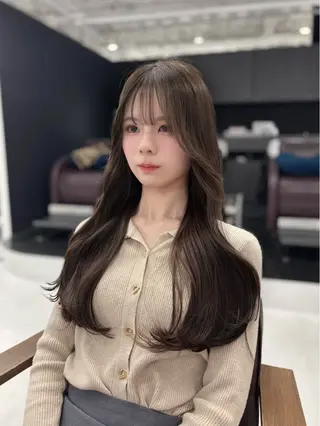 セミロング カラー 赤みなしカラー/梅田 /レイヤー/IORIのヘアスタイル