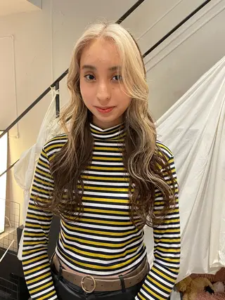 ロング カラー アオキ リノのヘアスタイル