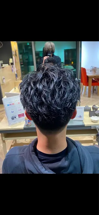 メンズ メンズ特化/フェザー /パーマ/伊勢元のヘアスタイル