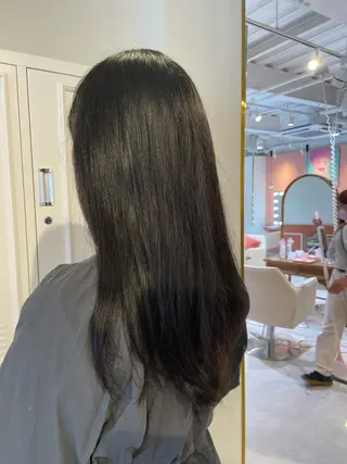 ロング 和田 真依のヘアスタイル