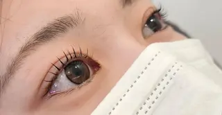 マツエク・マツパ 関口 友菜のヘアスタイル